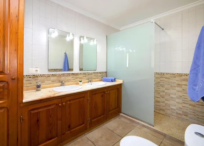 Enrique By Interhome Willa